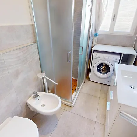 Spacieux 2p Climatise Centre-ville Avec Grande Terrasse, Proche Plages Et Commerces - Fr-1-196-351 Menton