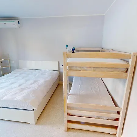 Spacieux 2p Climatise Centre-ville Avec Grande Terrasse, Proche Plages Et Commerces - Fr-1-196-351