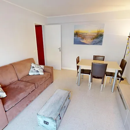 Apartmán Spacieux 2p Climatise Centre-ville Avec Grande Terrasse, Proche Plages Et Commerces - Fr-1-196-351